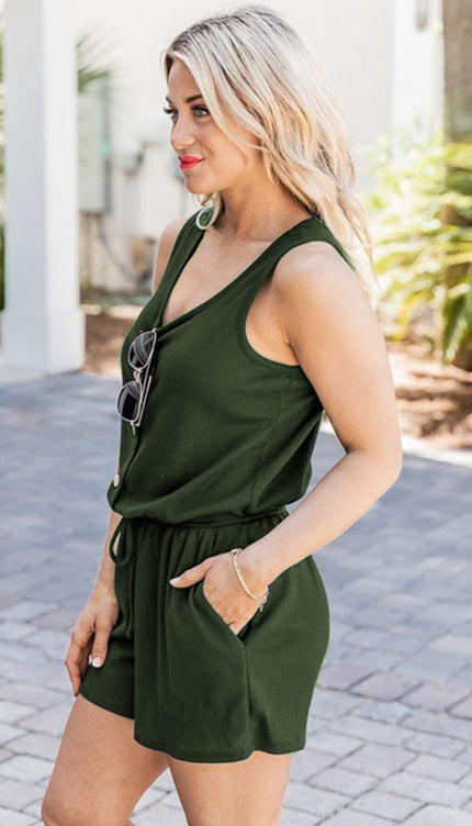 Modish Rustic Chic Scoop Neck Romper with Pockets