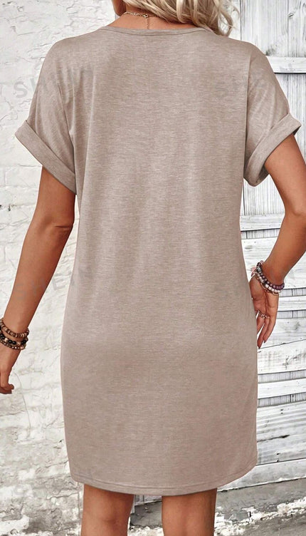 Modish - Quarter Button V-Neck Short Sleeve Dress