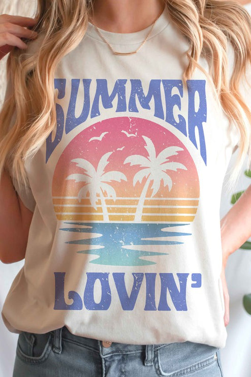 Modish Summer Lovin Graphic T-Shirt