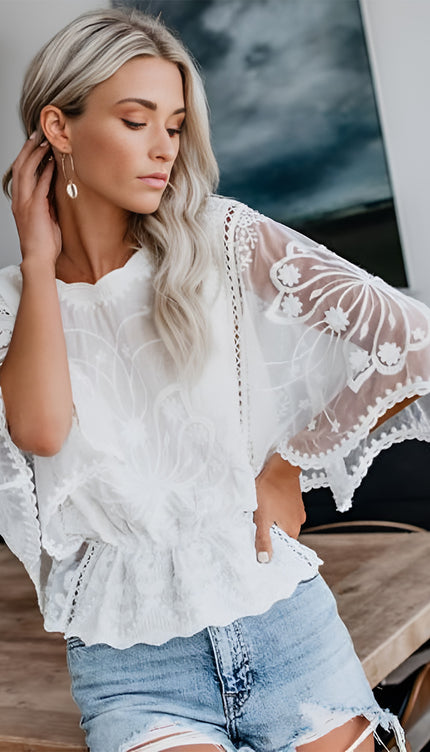 Modish Lace 3/4 Sleeve Blouse