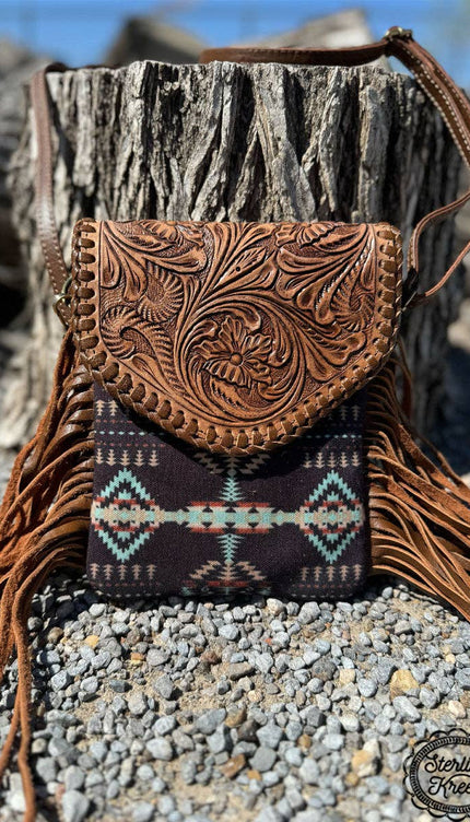 NITA LAKE CROSSBODY BAG