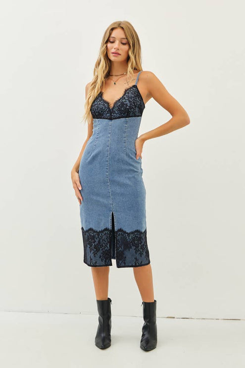 WESTERN WASHED DENIM FITTED DRESS WITH FRONT SLIT AND LACE