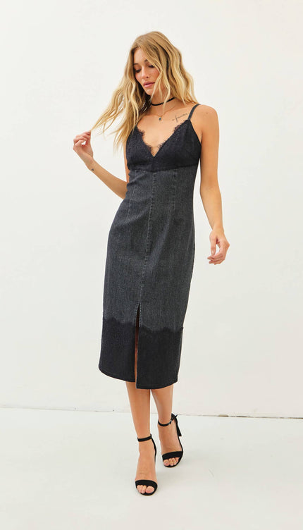 WESTERN WASHED DENIM FITTED DRESS WITH FRONT SLIT AND LACE