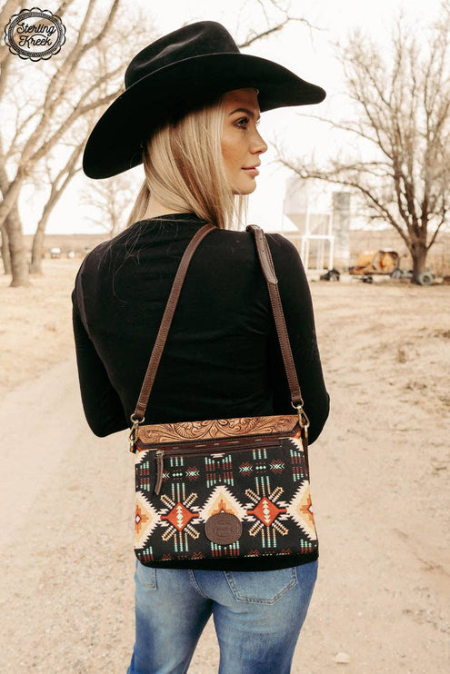 HORSESHOE BAY CROSSBODY BAG