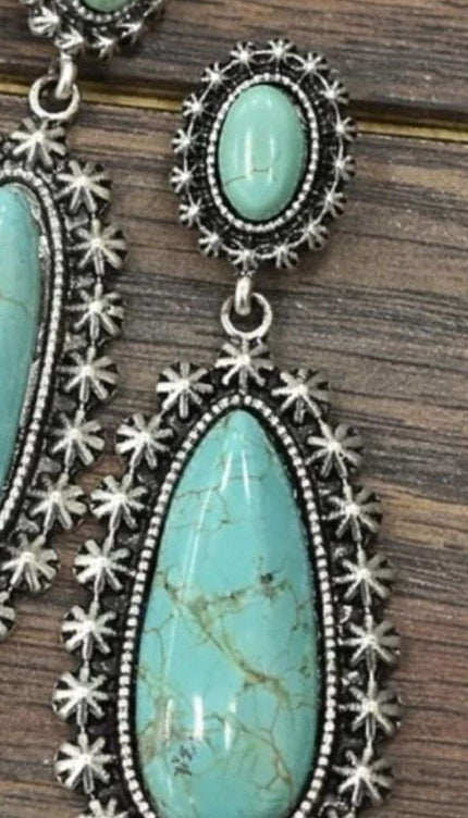 Artificial Turquoise Earrings – Elegant and Stylish Jewelry